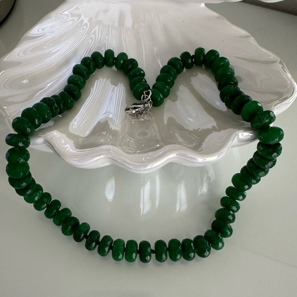 Jewelry - Elegant Green Synthetic Stones Necklace-Jade look.